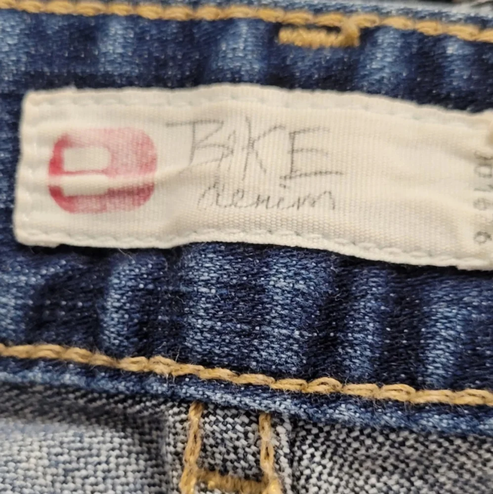 BKE Denim Jeans Women's Juniors Size: 25 CUTE Stretch